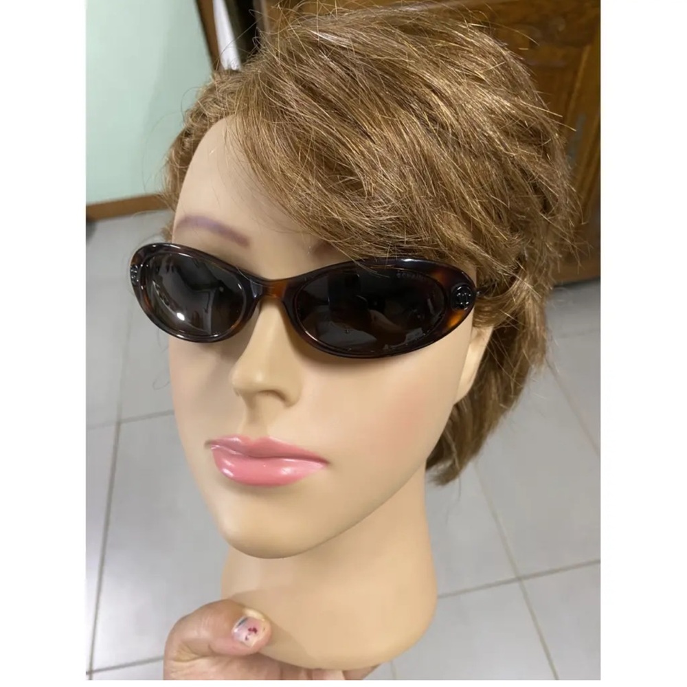 Vintage Chanel sunglasses - Picture 7 of 9